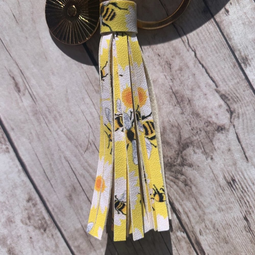 Bee Bangle Tassel Bracelet Keyring - Picture 8 of 9